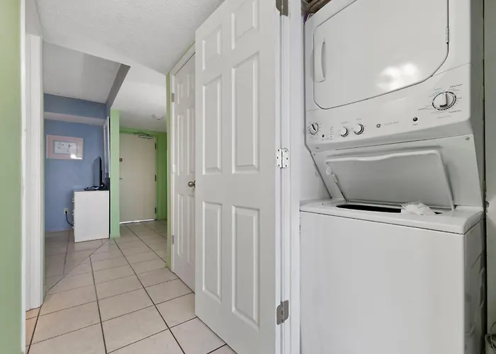Island Winds East Unit 704 Holiday home